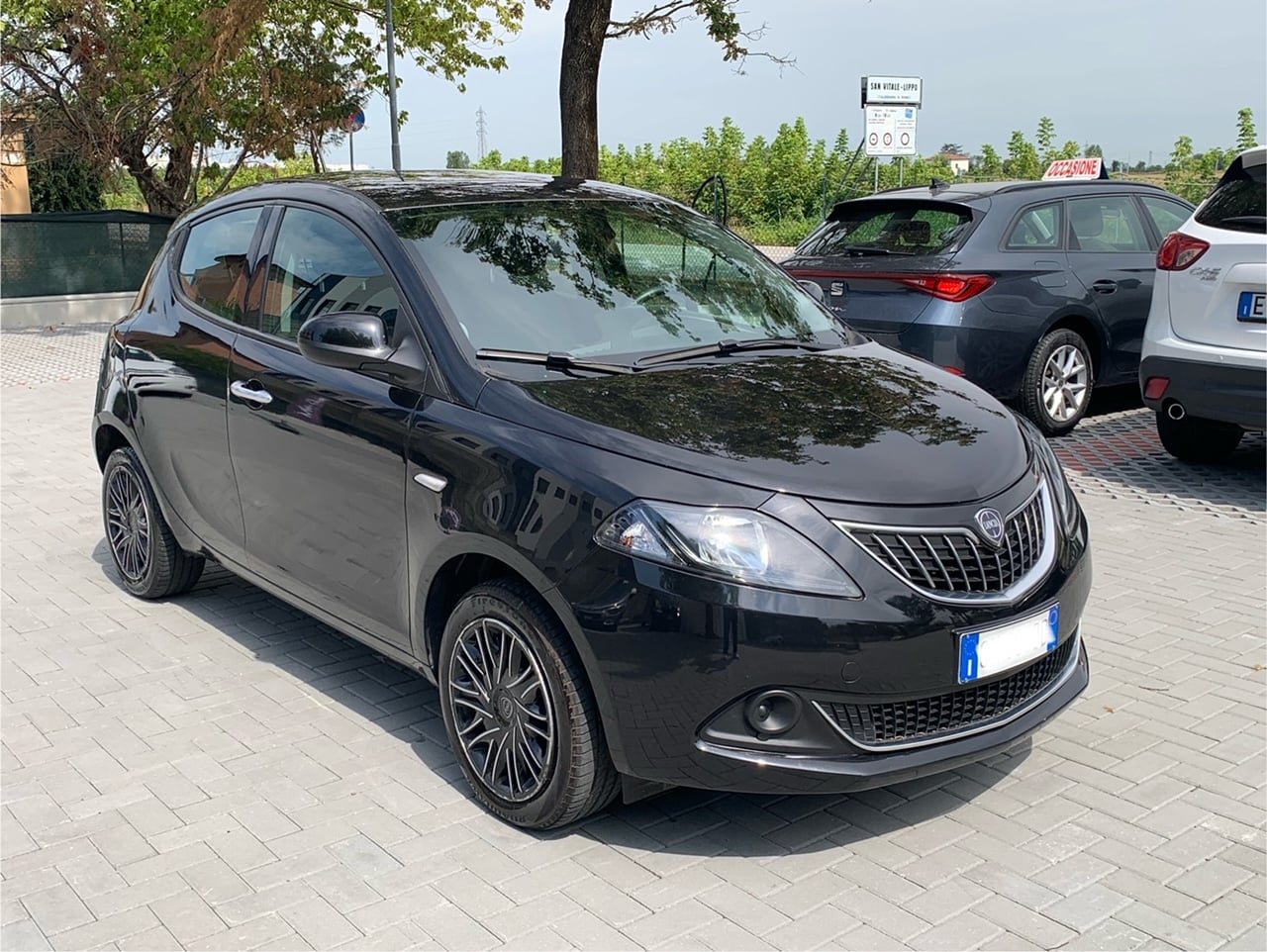 Lancia Ypsilon